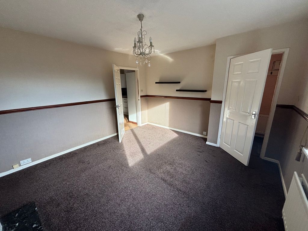 Property photo 3 of 11 Image