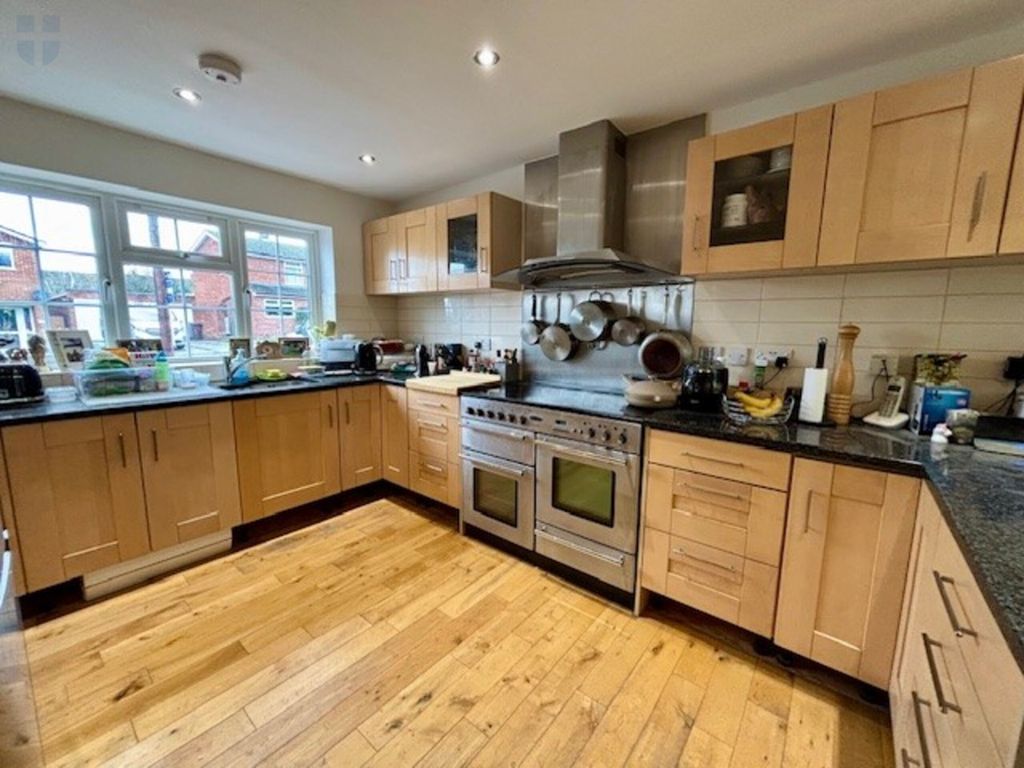 Property photo 2 of 26 Caut7