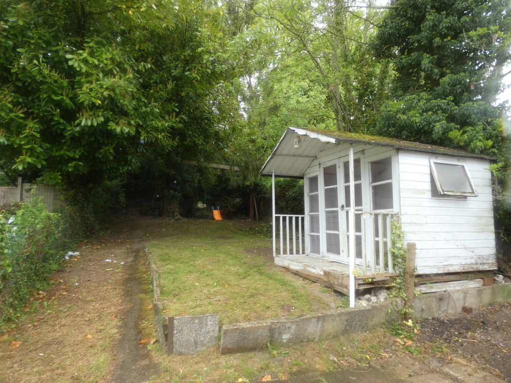 Property photo 2 of 14 Garden