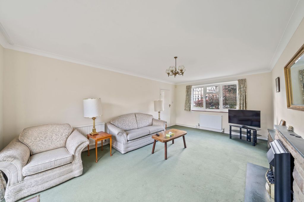 Property photo 3 of 19