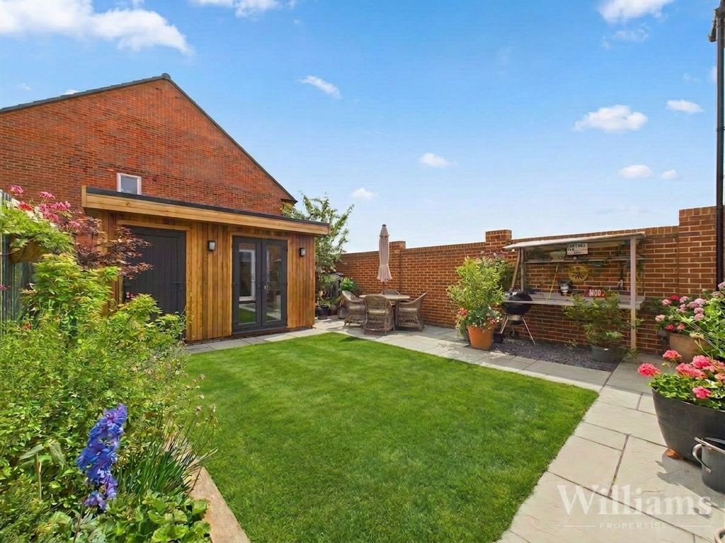 Property photo 3 of 19