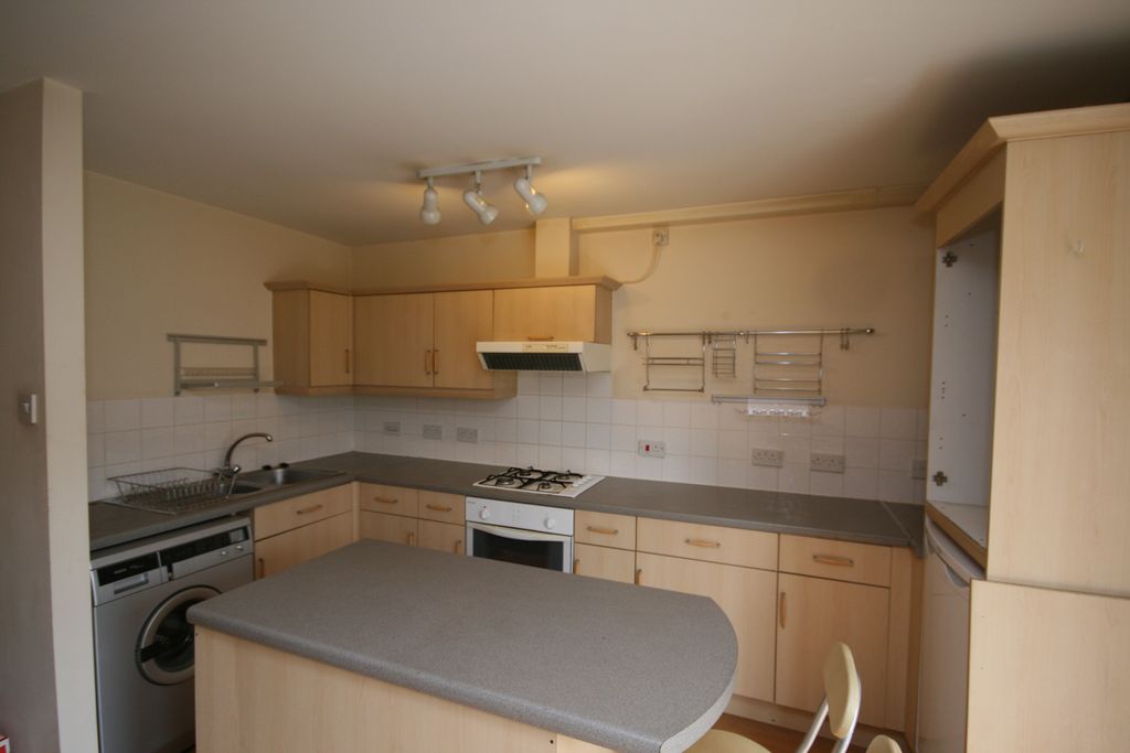 Property photo 2 of 4 Kitchen