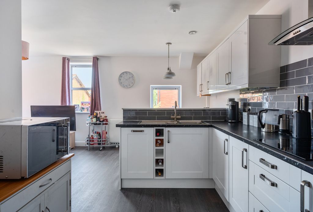 Property photo 3 of 13 1482455-1-6A3E7B4...