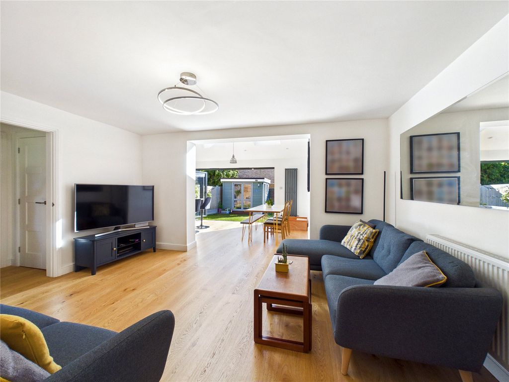 Property photo 3 of 35 Picture No. 31