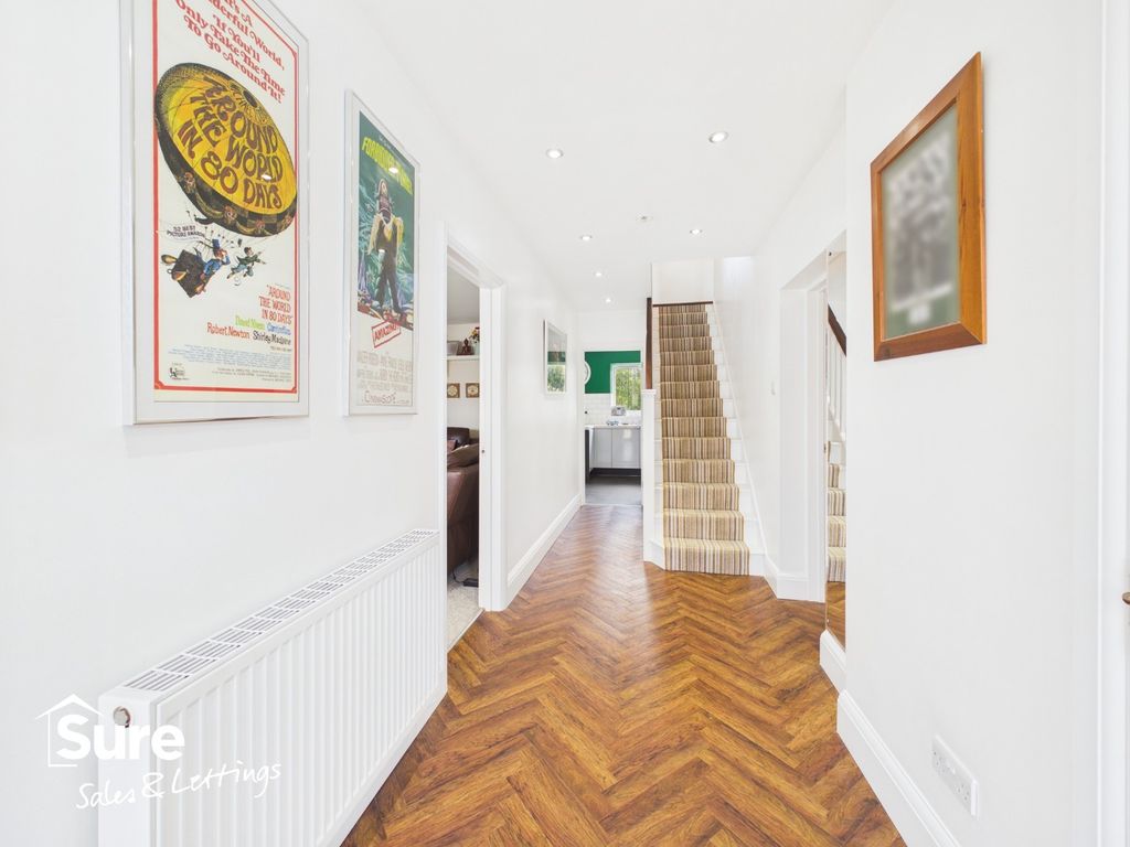 Property photo 3 of 48 4980497