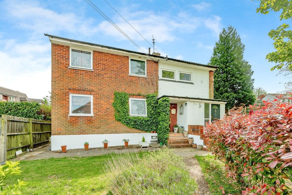Property photo 3 of 17