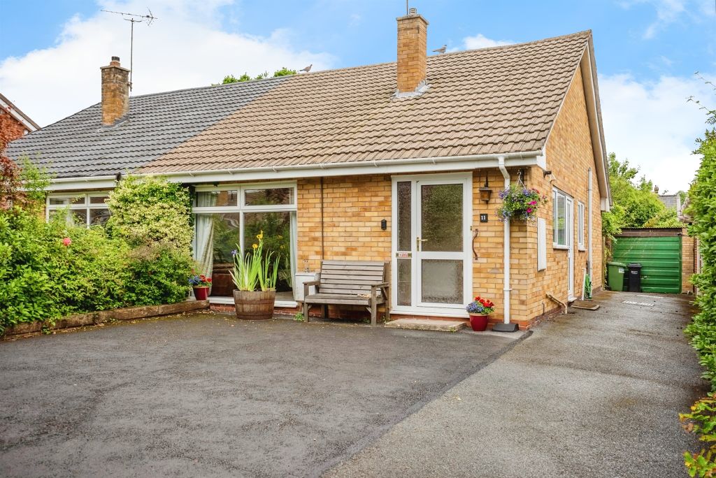 Property photo 1 of 17
