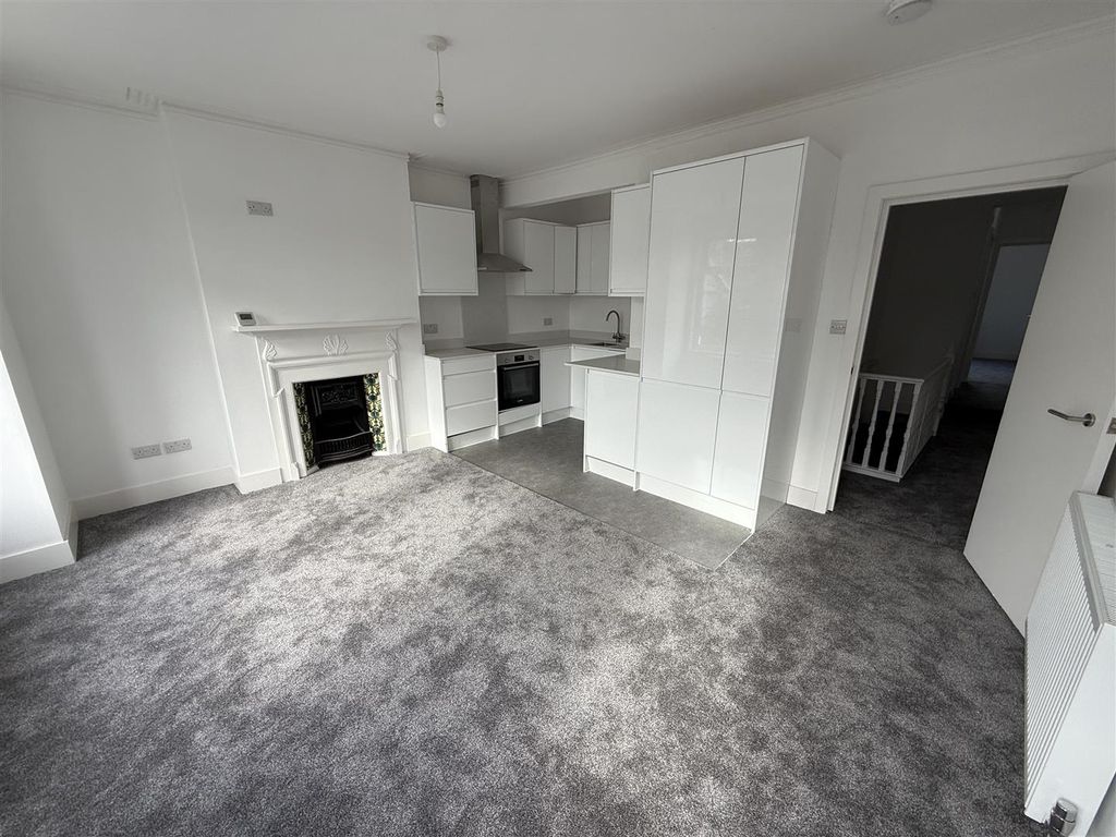 Property photo 2 of 12 Img_1517.Jpeg