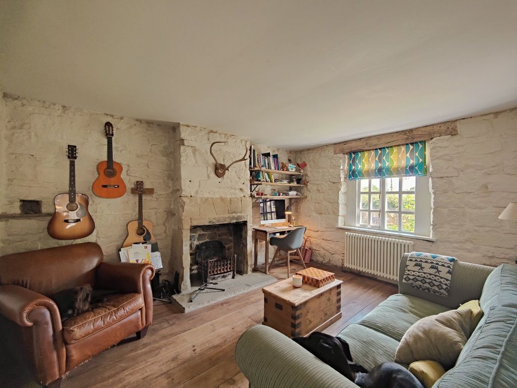Property photo 3 of 41 Picture No. 01