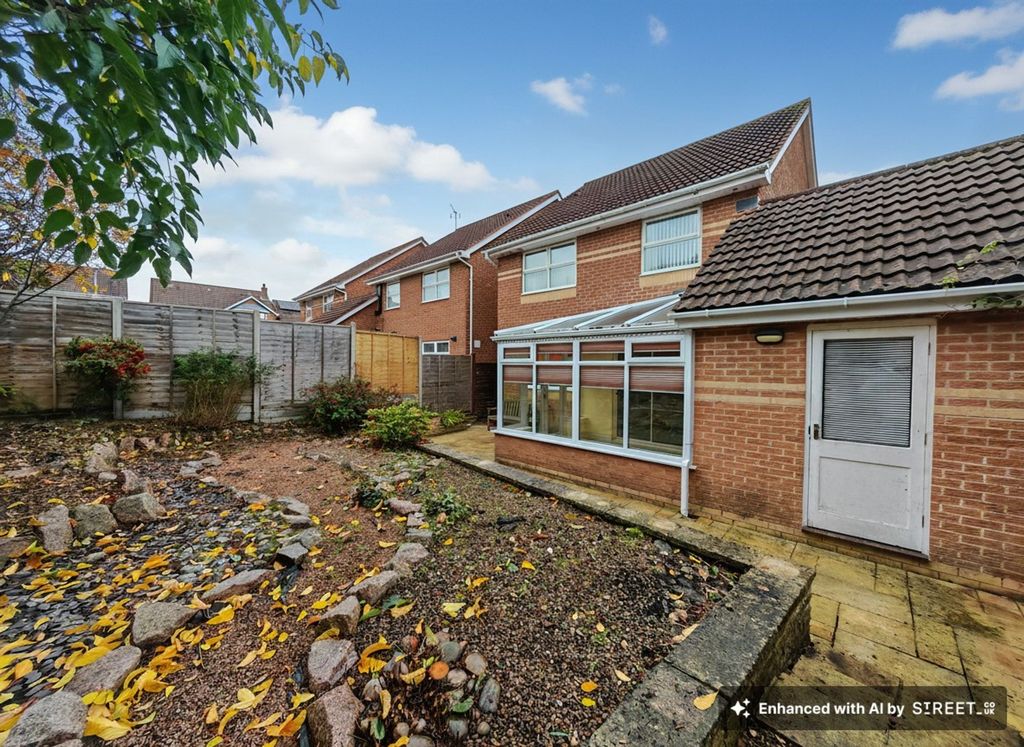 Property photo 2 of 19
