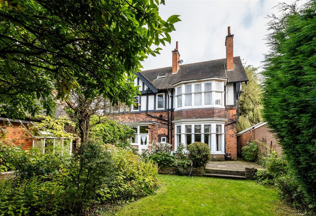 Property photo 3 of 32