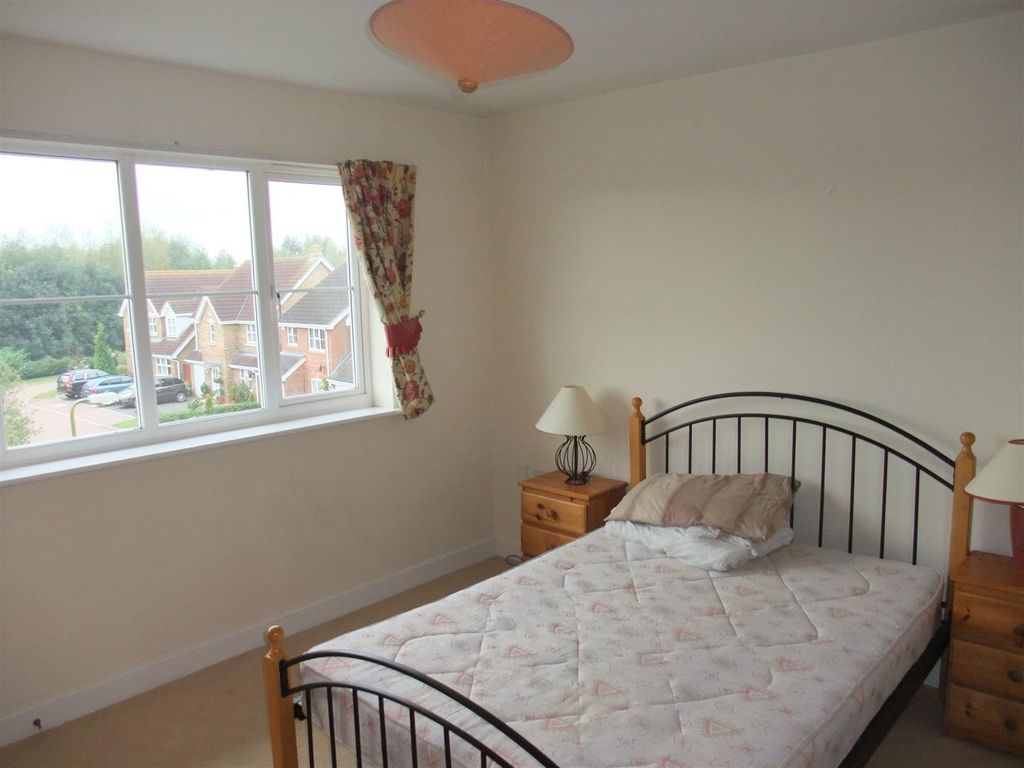 Property photo 3 of 6 Bedroom 1.Jpg