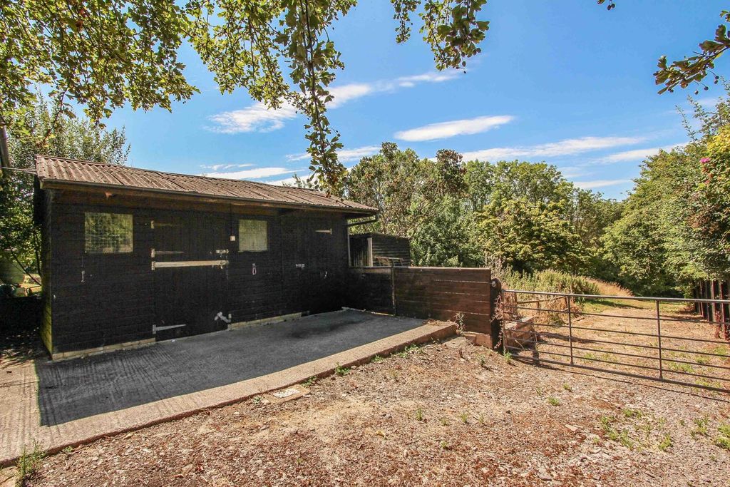 Property photo 2 of 32 Stable