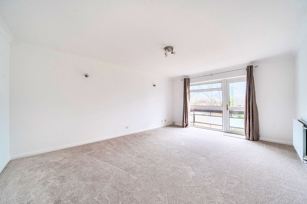 Property photo 3 of 14