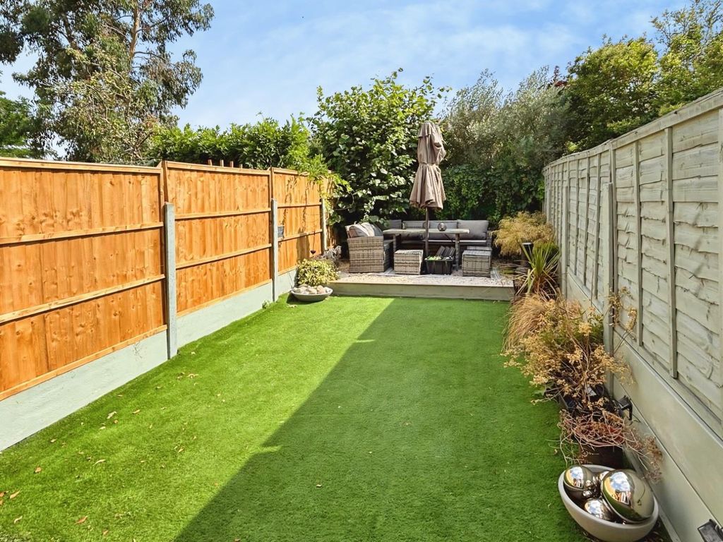 Property photo 3 of 13 39399Fab-Ea202820-173c-42c7-881d-E23Cbee20Fa4.Jpeg