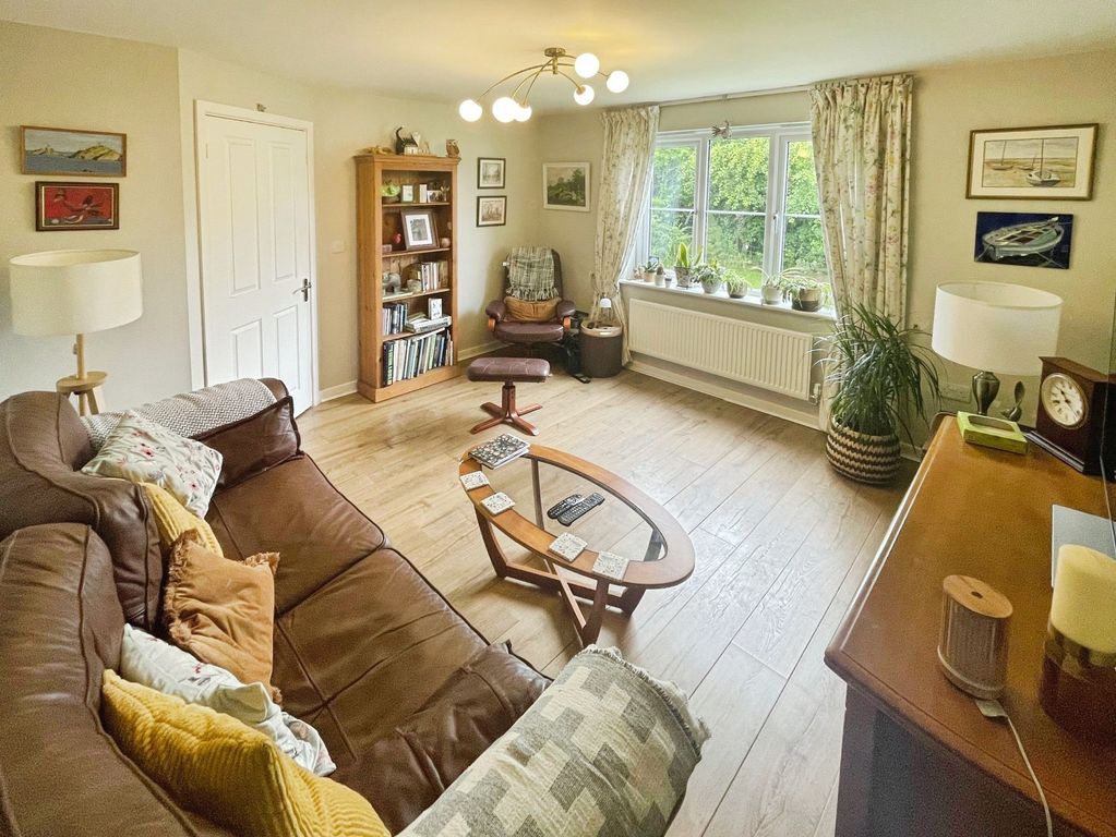 Property photo 3 of 21