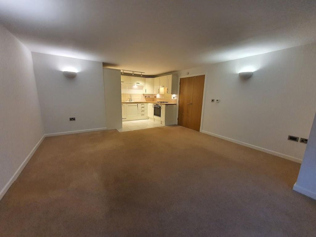 Property photo 3 of 6 20251209_143150.Jpg Living Room.Jpg