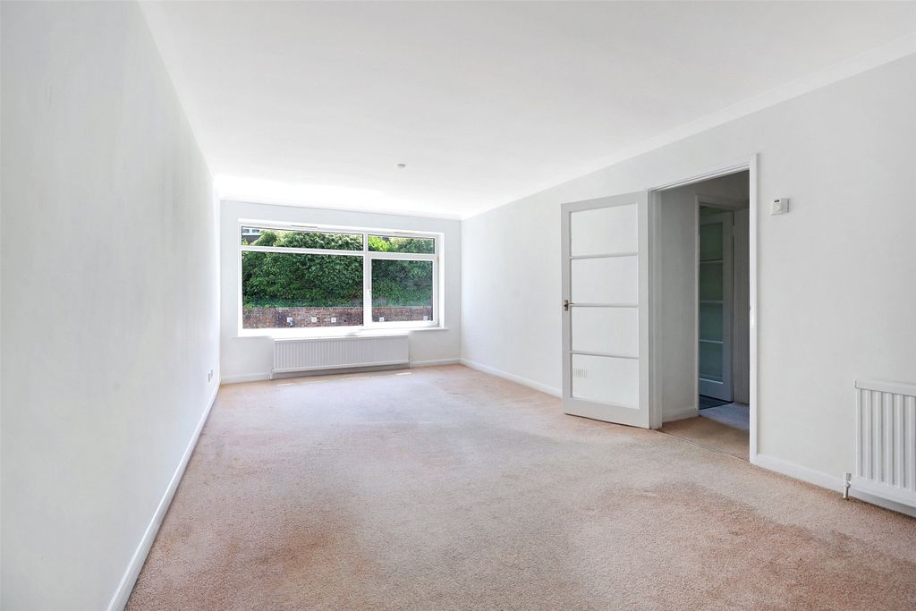 Property photo 2 of 11 Picture No. 06