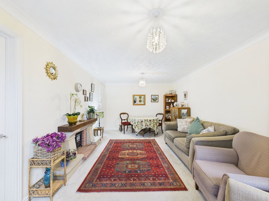 Property photo 3 of 17