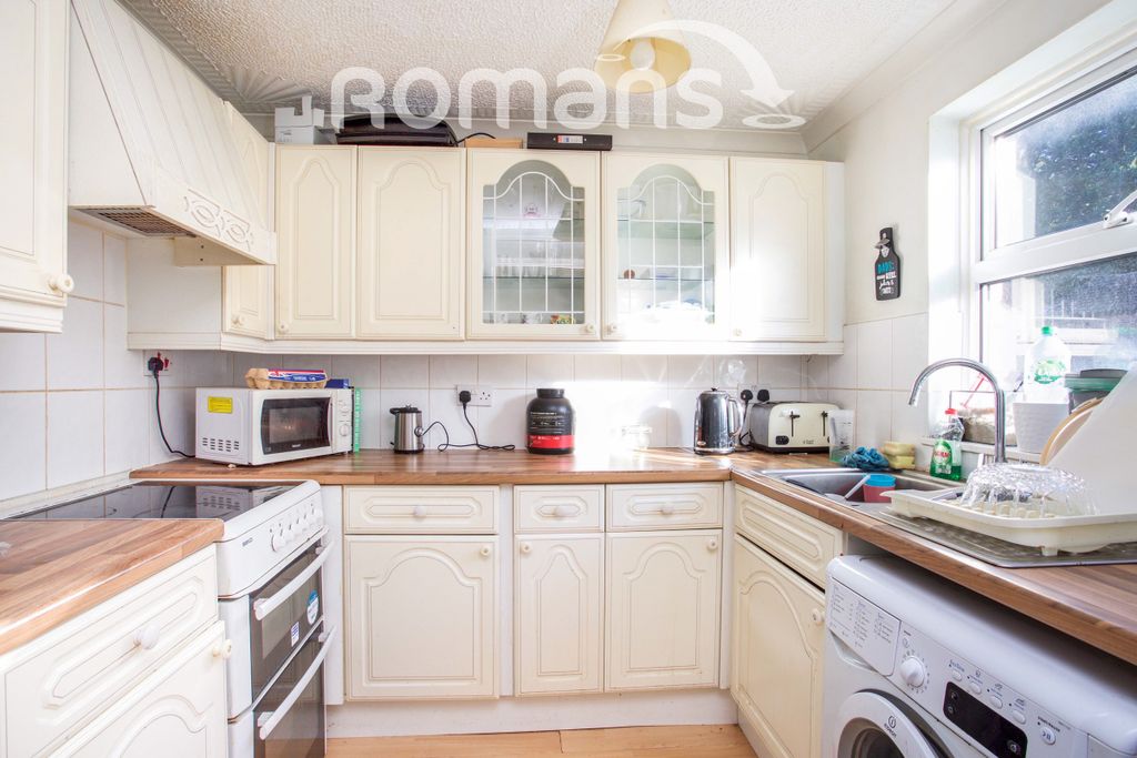 Property photo 2 of 6 F6693d62-d526-Ec11-B