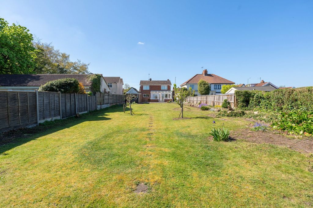 Property photo 2 of 22