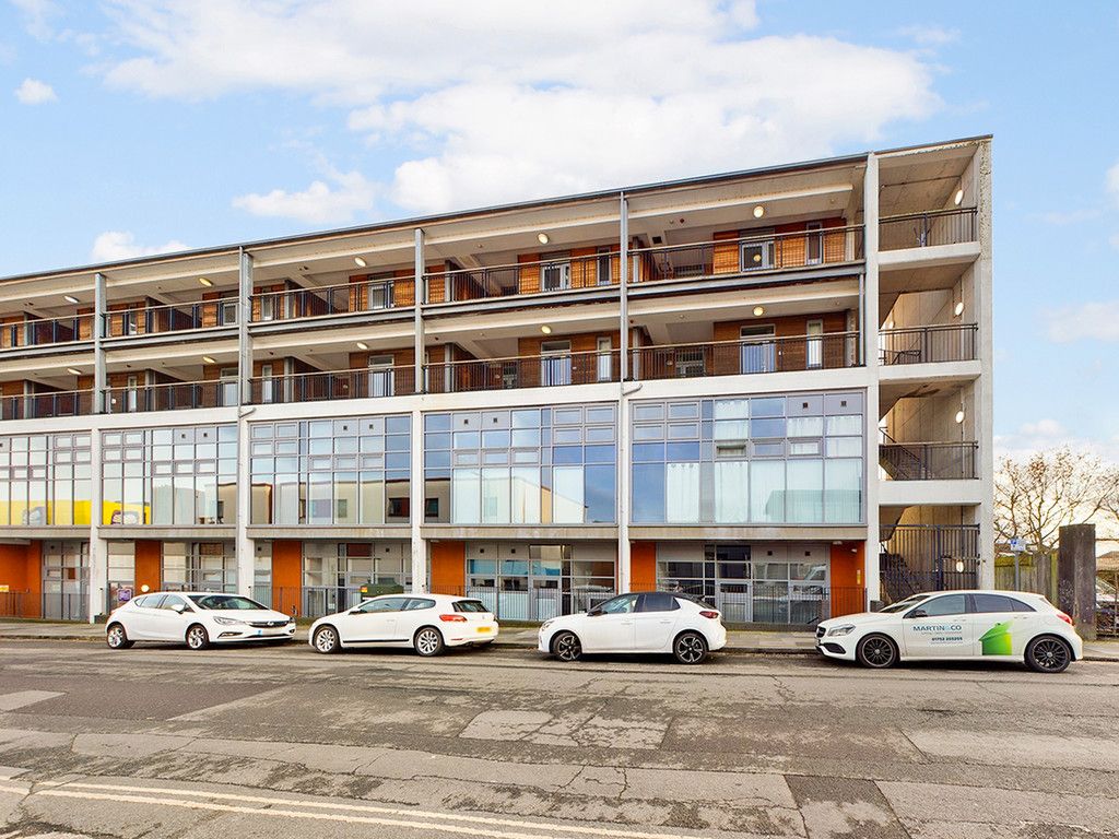 Property photo 3 of 12