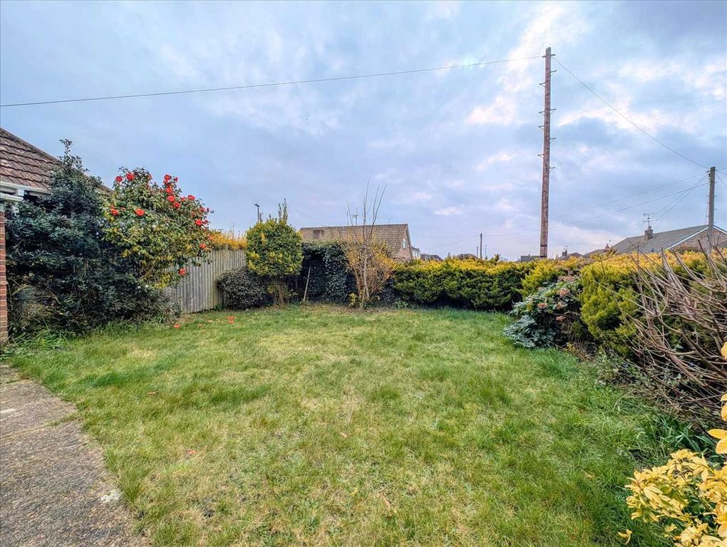 Property photo 2 of 14 Front Garden