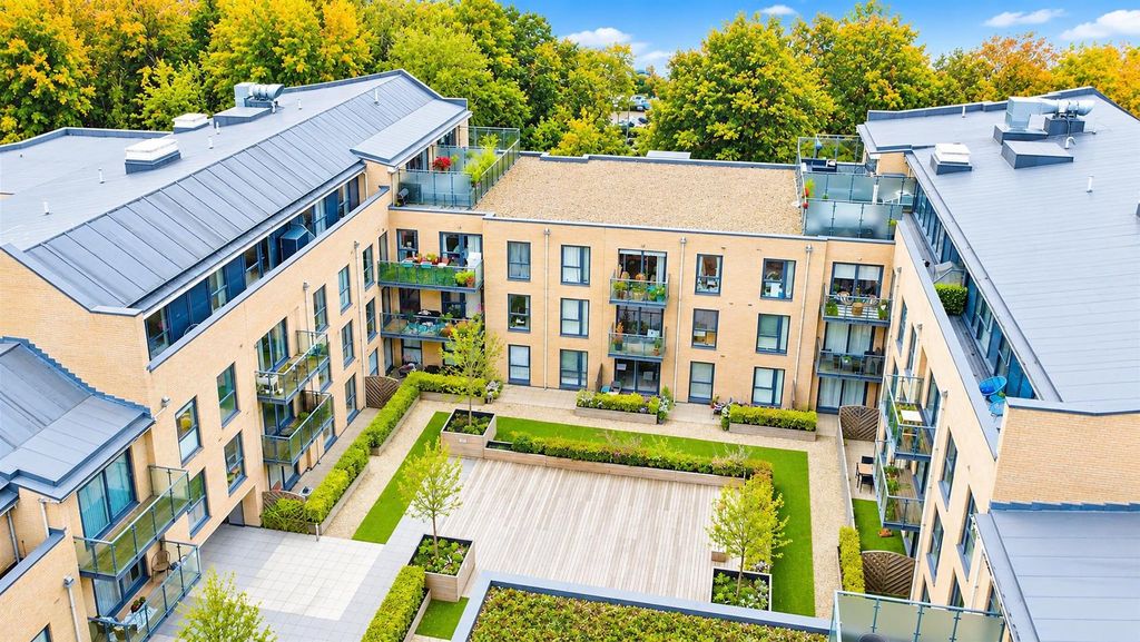 Property photo 1 of 12 E0c8ba92-6E4E-4d1d-B2E3-3c06638A54d9.Png
