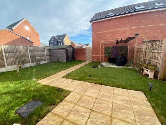 Property photo 2 of 18 Garden