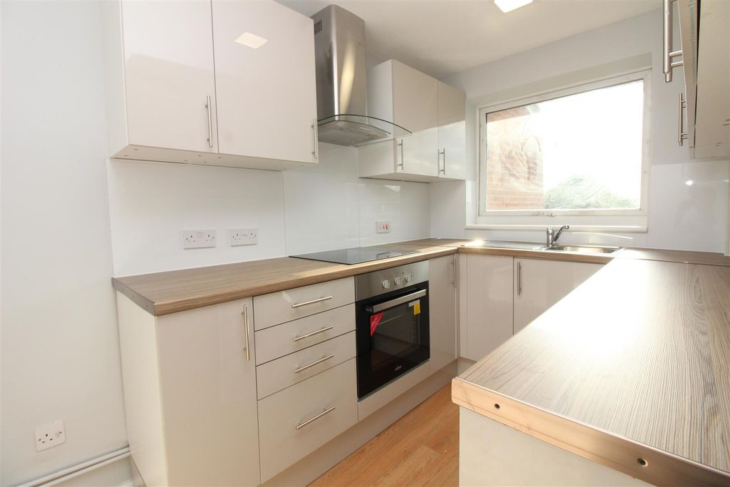 Property photo 2 of 5 008.Jpg