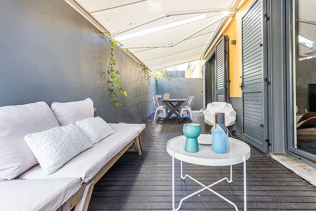 Property photo 3 of 34