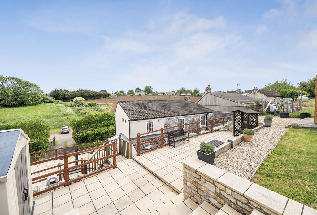 Property photo 1 of 22 1464357-8-6A0c9Ef...