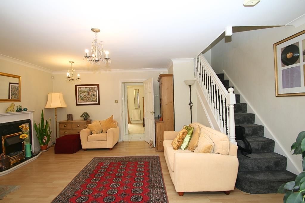 Property photo 3 of 12
