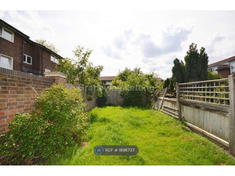 Property photo 2 of 35