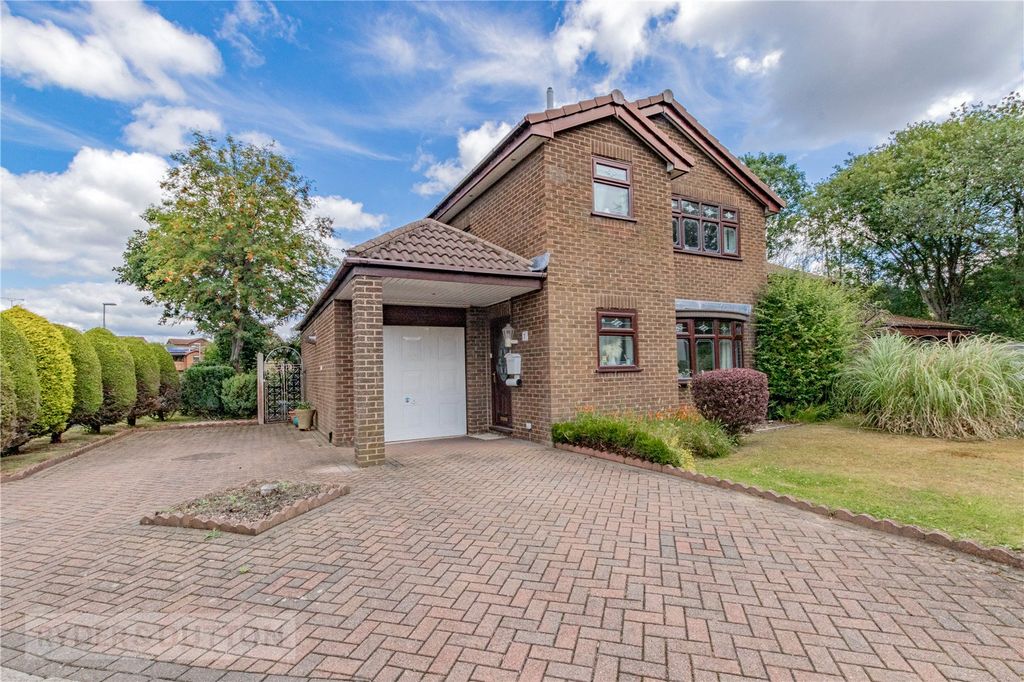 Property photo 1 of 22 External