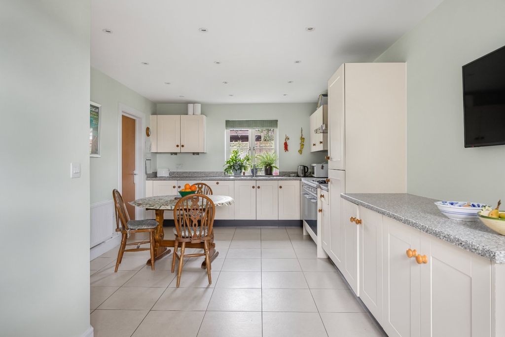 Property photo 3 of 39 Picture No. 12