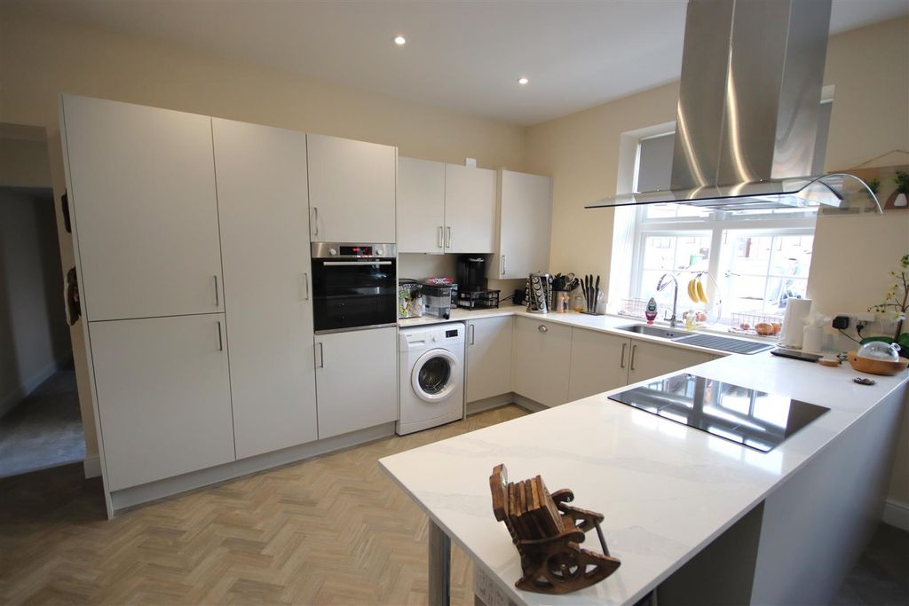 Property photo 3 of 11 Img_2971.Jpg
