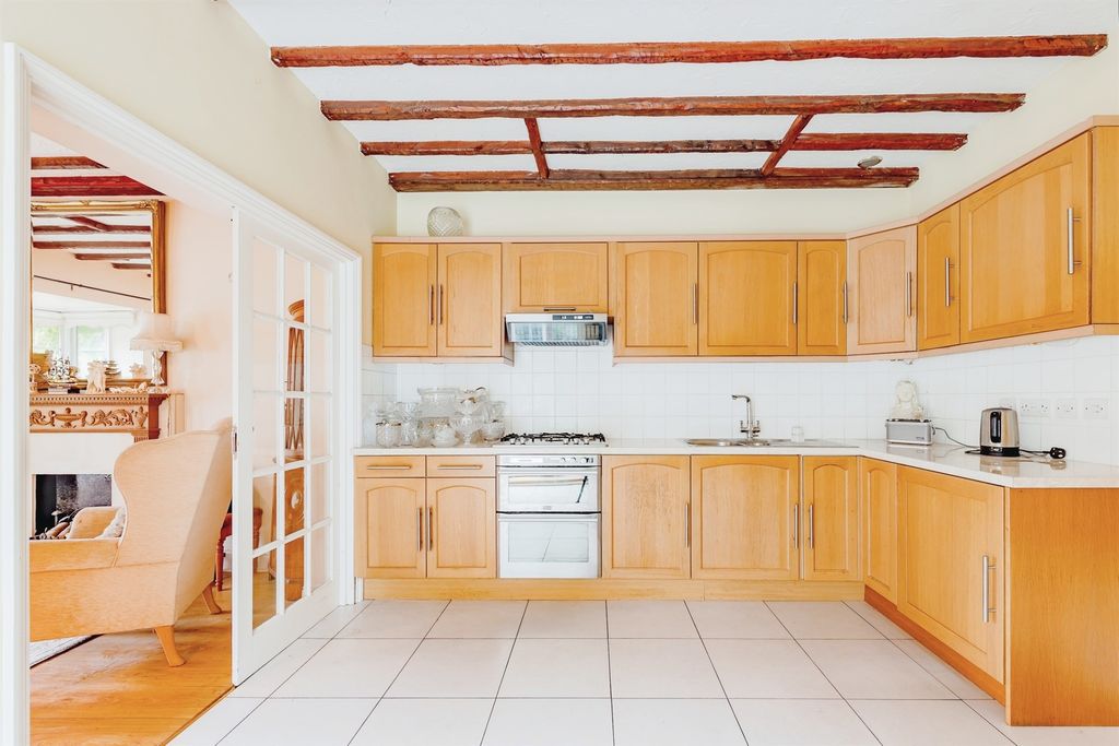 Property photo 3 of 14
