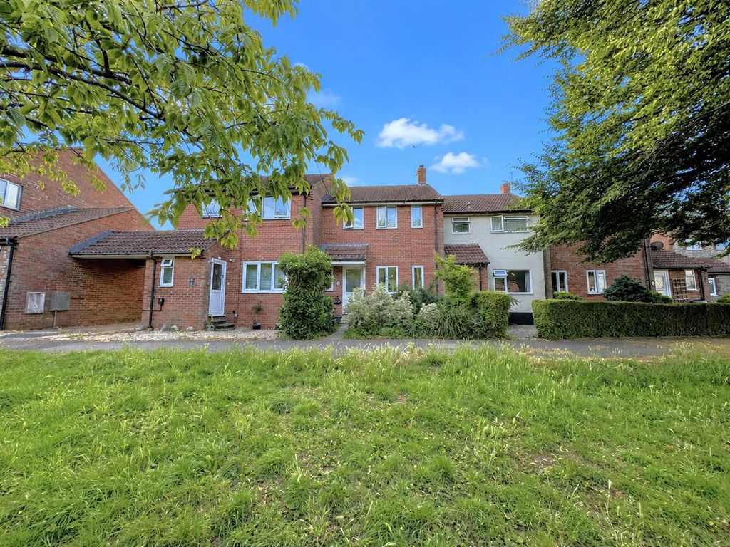 Property photo 1 of 12 Front