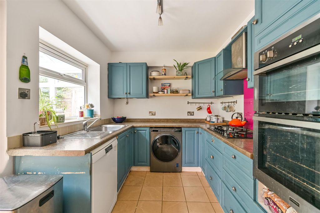 Property photo 2 of 15