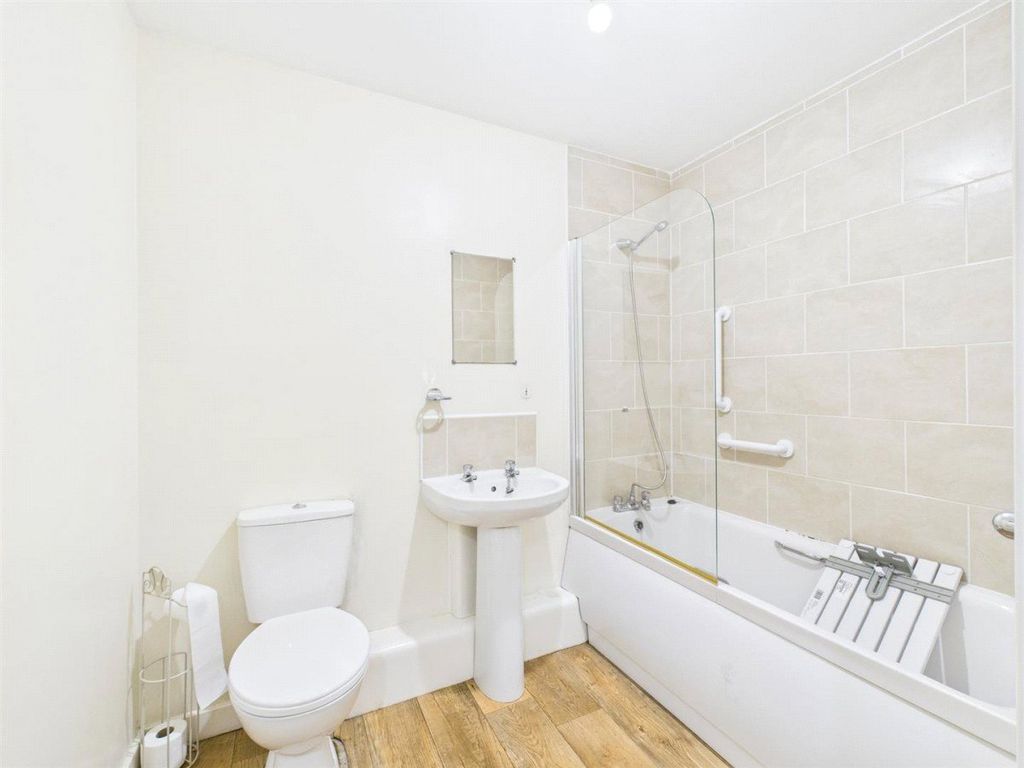 Property photo 2 of 14 Picture No. 02