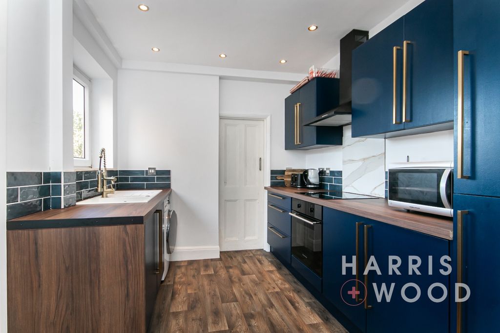 Property photo 2 of 24 4564851