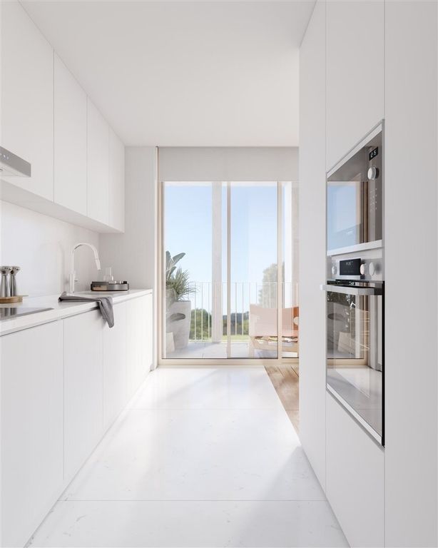 Property photo 1 of 13 Luxury 4-Bedroom Miramar Gardens