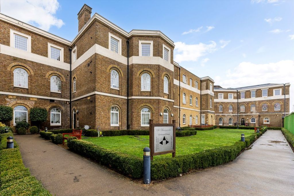 Property photo 1 of 6