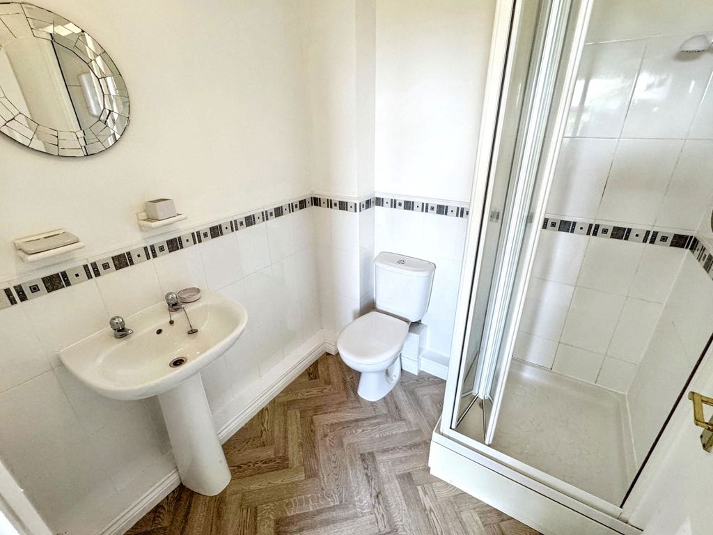 Property photo 2 of 3