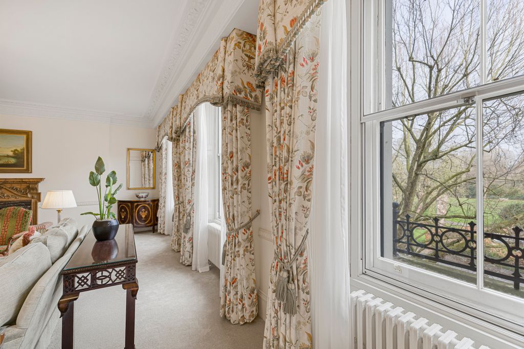 Additional image 4 of 3 bed flat to rentHyde Park Gate, London SW7