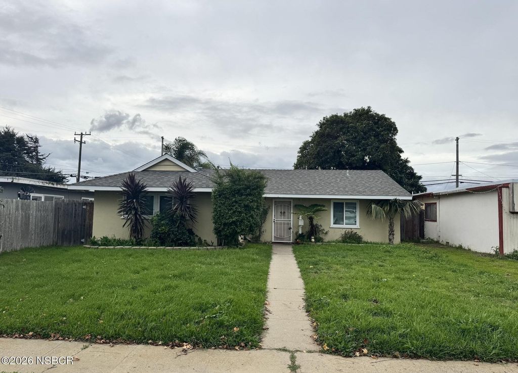 Property photo 1 of 6