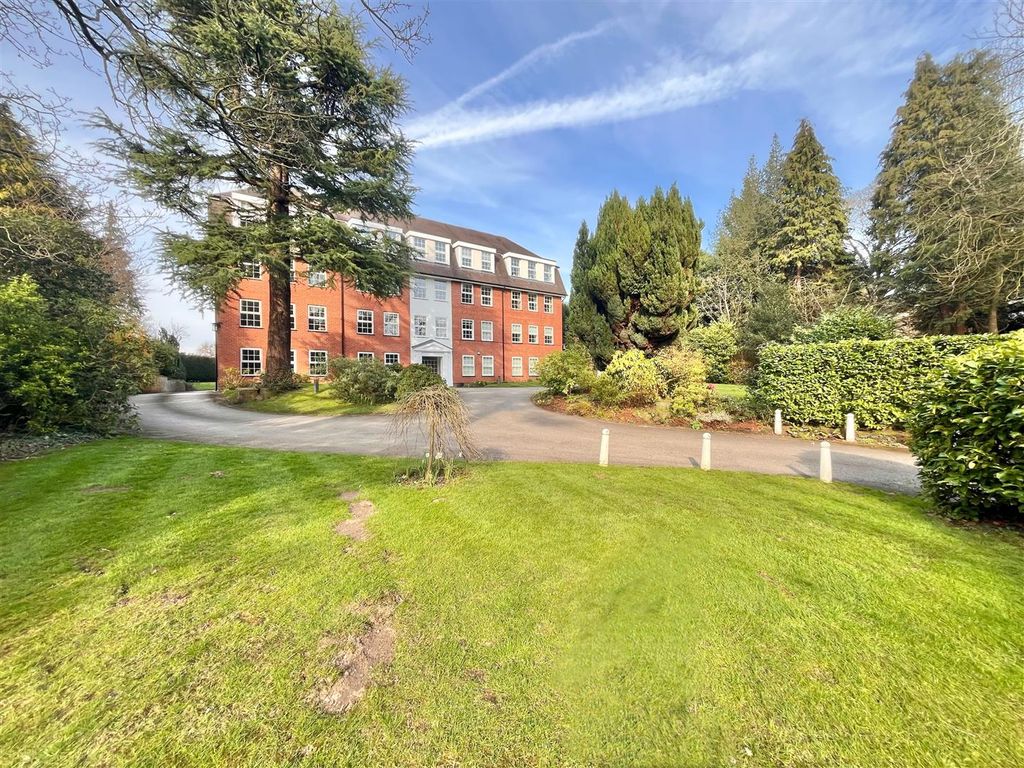 Property photo 1 of 23