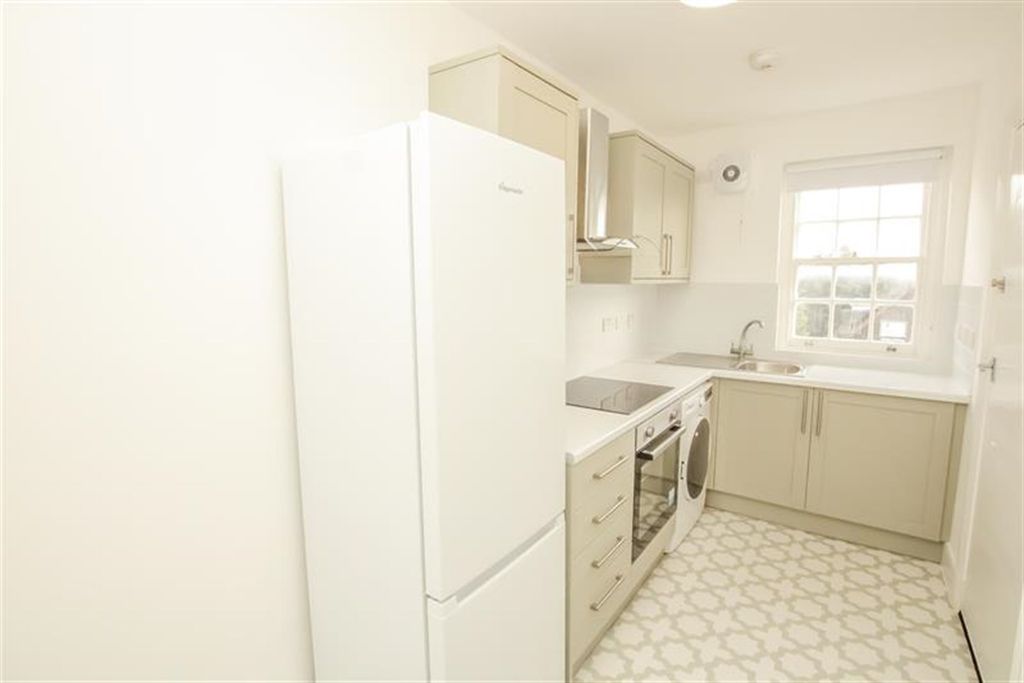 Property photo 1 of 7 (Main)