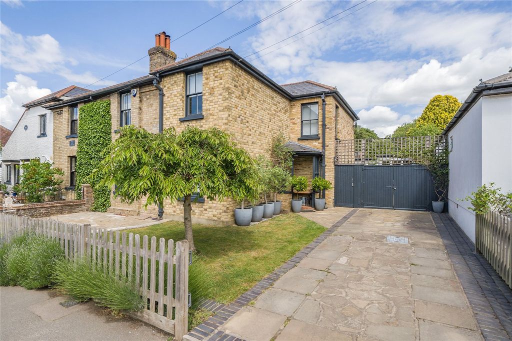 Property photo 1 of 27 Picture No. 28